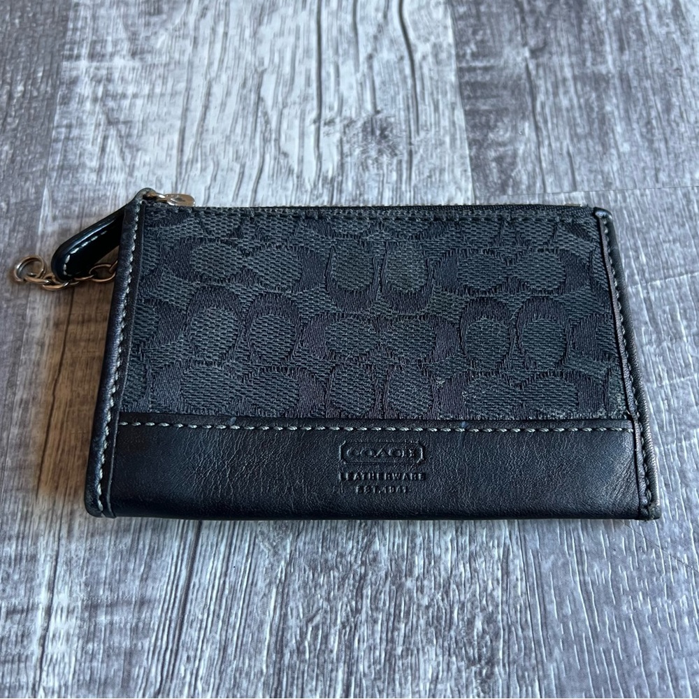 Coach Key Chain/Card Holder Wallet Black